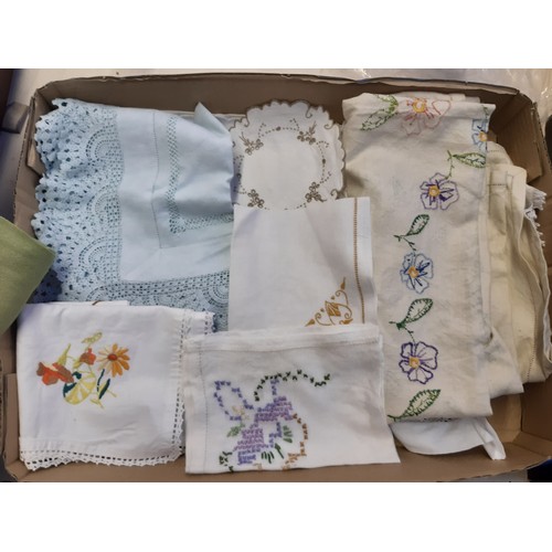 289 - A collection of embroidered linen to include silk pillowcase, table runner etc.