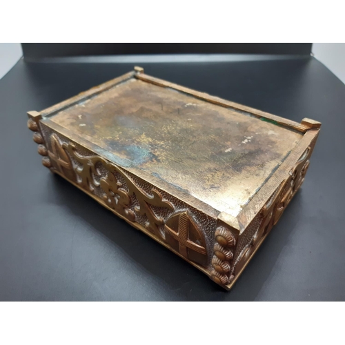 71 - A vintage burr walnut cigarette box with hand painted fox design