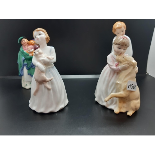 90 - A Lladro Pepita Mexican girl with sombrero and pots porcelain figurine