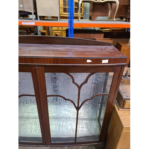 377 - An early/mid 20th century mahogany display cabinet - measuring approx. 118cm high x 118cm wide x 29c... 