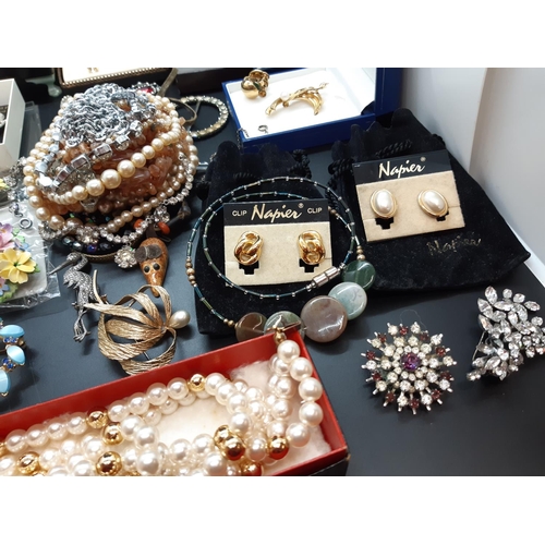 21 - A large quantity of various costume jewellery