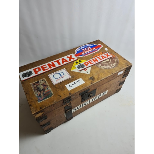 229 - A vintage wooden travel trunk - approx. 55cm wide x 25cm high x 30cm deep