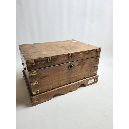 234 - A vintage Indian hardwood work box - measuring approx. 36.5cm wide, 21cm high and 25cm deep