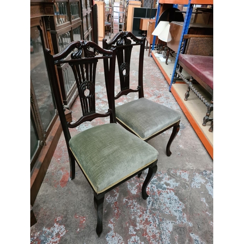 338 - A pair of Edwardian mahogany dining chairs