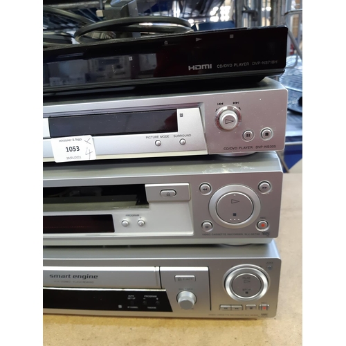 1053 - Four Sony audio visual items, two video recorders, one SLV-SE800 and one SLV-SE730 and two DVD playe... 