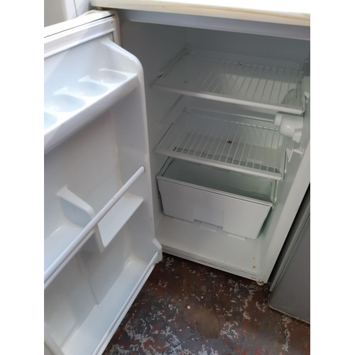 1082 - A Sovereign 49cm under counter fridge