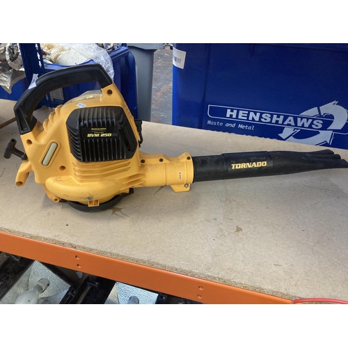 1153 - A black and yellow McCulloch Electrolux Tornado BVM250 petrol leaf blower