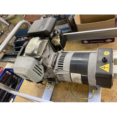 1193 - A grey Honda mains or 110v petrol generator