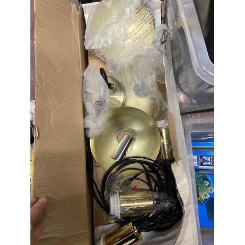 1254 - A mixed lot to include boxed Aqua One aquarium filter, brass effect ceiling lights, Samsung BDJ4500R... 