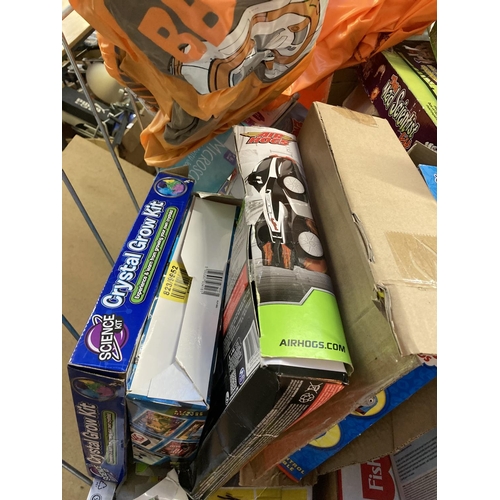 1255 - A large quantity of shop return items to include Gear G Maz Lamborghini Veneno, WWE Sheamus playset,... 