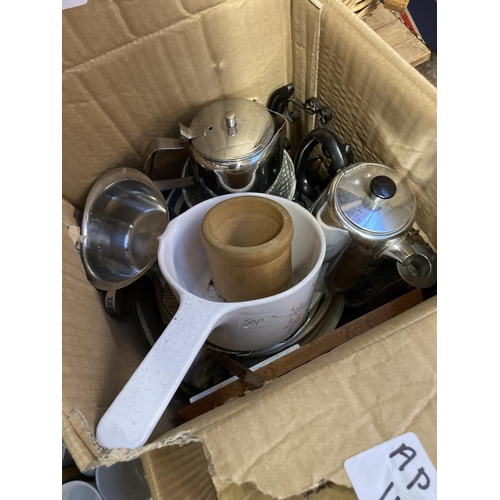 1258 - A large mixed lot to include kitchenware, books, handbags, glassware, artificial flowers etc.