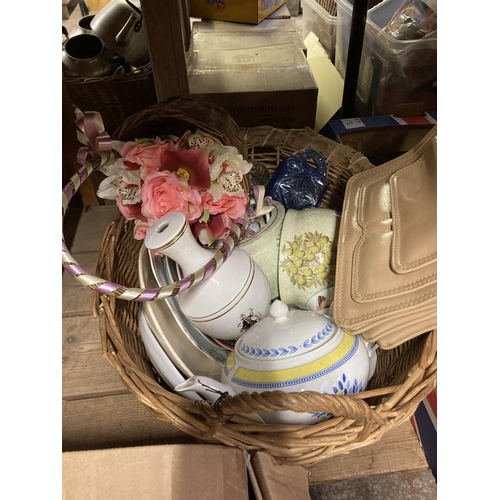 1258 - A large mixed lot to include kitchenware, books, handbags, glassware, artificial flowers etc.