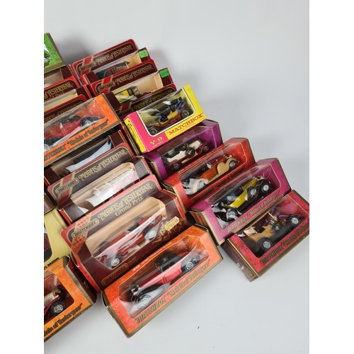 165 - A large quantity of boxed Lesney Matchbox model vehicles