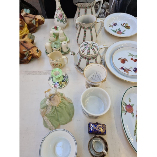 217 - Assorted ceramics to include eight pieces of Royal Worcester Evesham pattern dinnerware, Victorian L... 