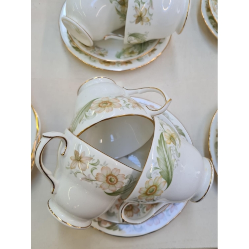 223 - Approx. 145 pieces of Duchess Greensleeves tea and dinnerware