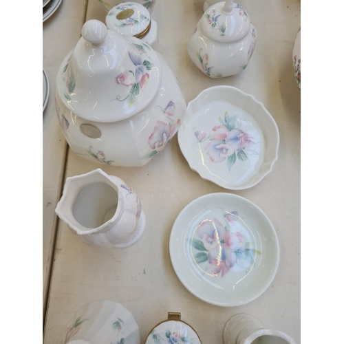 226 - Fifteen pieces of Aynsley Little Sweetheart china