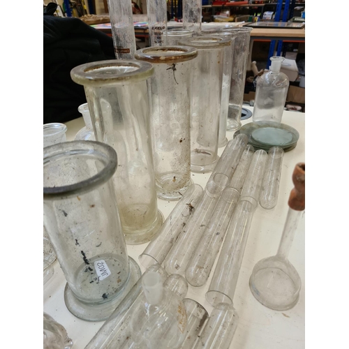 255 - A collection of vintage and modern glass chemistry tubes and bottles