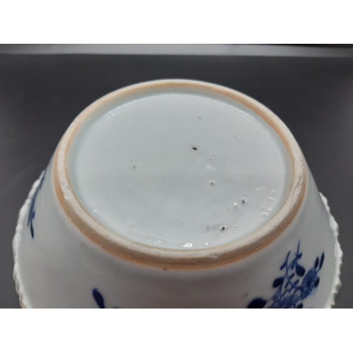 71 - A late 19th/early 20th century Chinese blue and white export porcelain bowl - approx. 15cm diameter