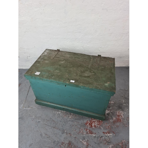 343 - A Victorian green painted pine blanket box - approx. 90cm wide x 59cm high x 53cm deep