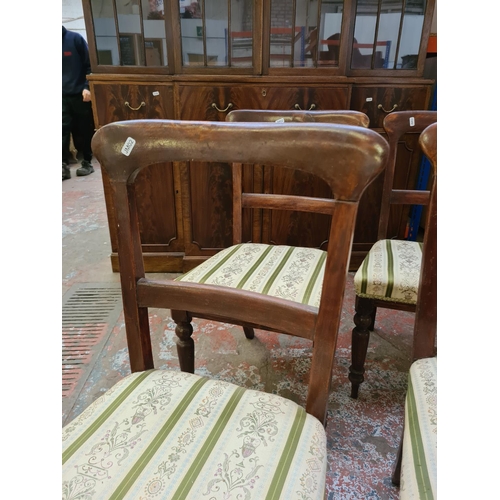 433 - A set of four Victorian mahogany dining chairs