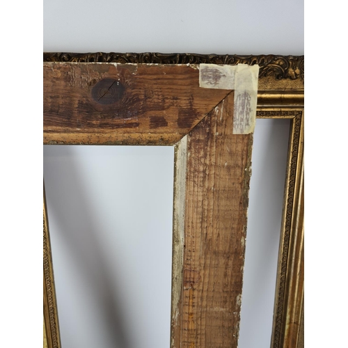 264 - A pair of Victorian ornate gilt picture frames approx. 60cm x 40cm