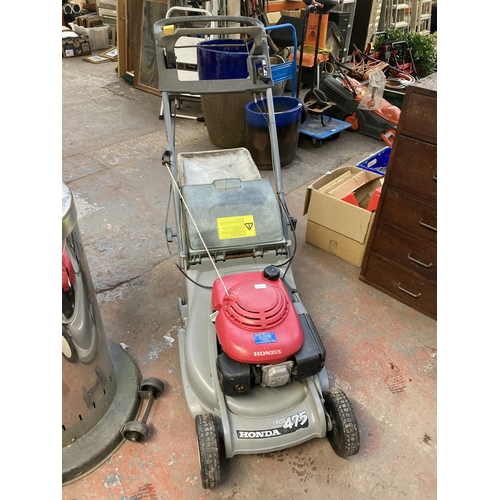 1266 - A red and grey Honda HRB475 petrol roller mower with grass collector