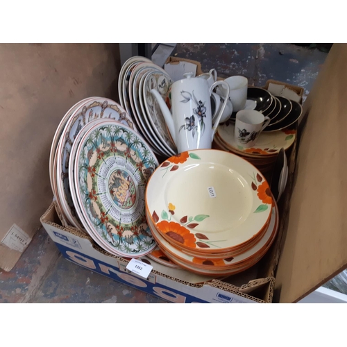 1362 - A box containing Winterling coffee pot, 1980s calendar plates, plates, saucers etc.