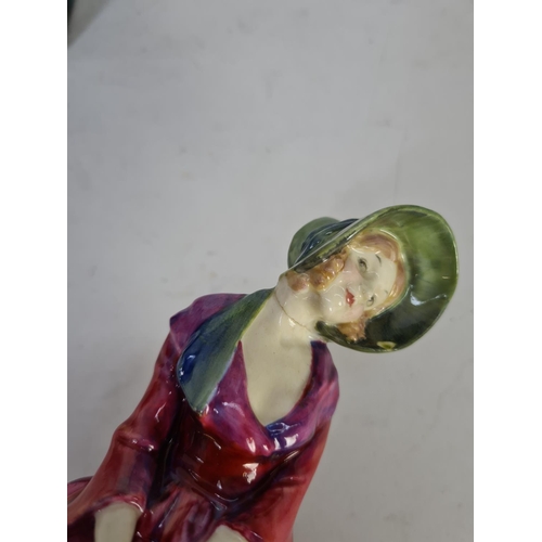 291 - Six pieces of assorted ceramics, one Dicoro planter, two Victorian majolica plates, one Royal Doulto... 