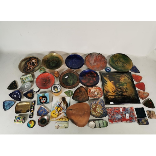 385 - A collection of various metalware to include hand painted enamel plaques, wooden trinket box with en... 