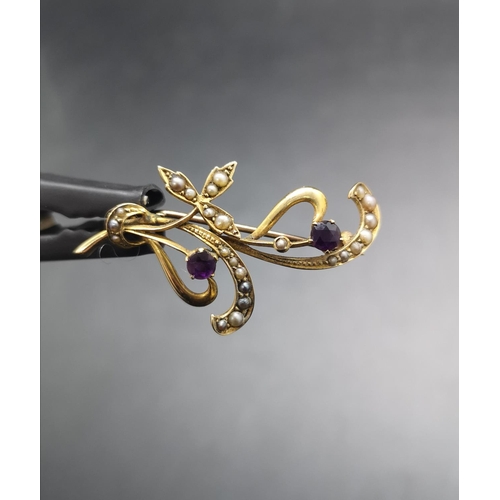 106 - A Victorian 9ct gold amethyst and seed pearl pin brooch - approx. gross weight 3.6 grams and 4cm x 2... 