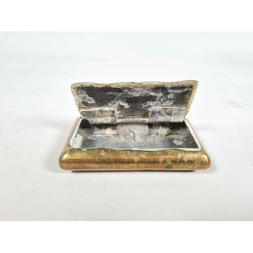 261 - A 19th century brass rectangular snuff box - approx. 7.5cm wide x 4.5cm deep