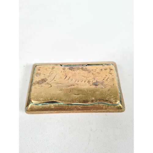 261 - A 19th century brass rectangular snuff box - approx. 7.5cm wide x 4.5cm deep