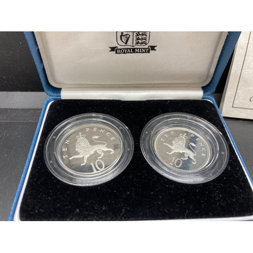217 - A cased Royal Mint 1992 92.5% silver proof ten pence two coin set - Limited to 35,000