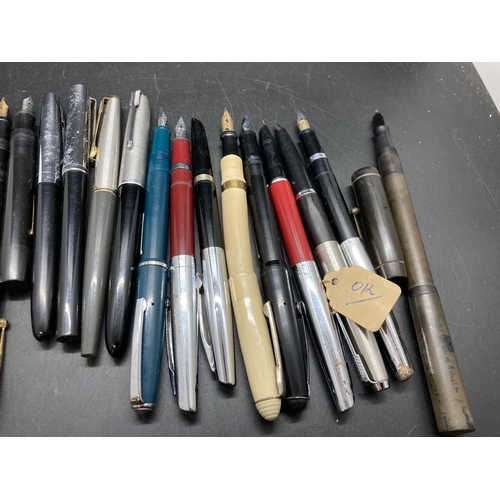 230 - A collection of various pens to include a Boots Welbeck fountain pen with 14ct gold nib, Waterman's ... 