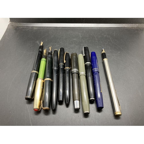 231 - Eleven various pens to include one Parker fountain pen with 14ct gold nib, one Stephens fountain pen... 