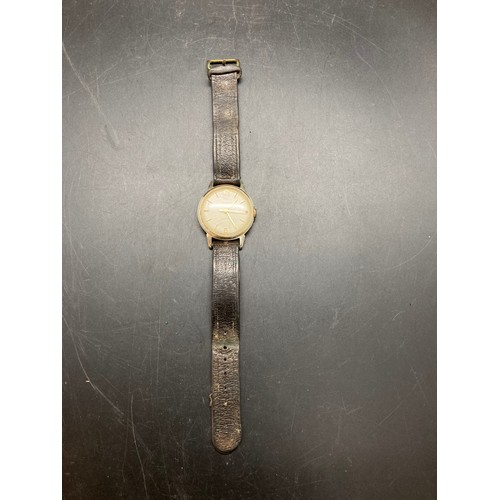 73 - A vintage Ingersoll 5 jewels shockproof British made wristwatch