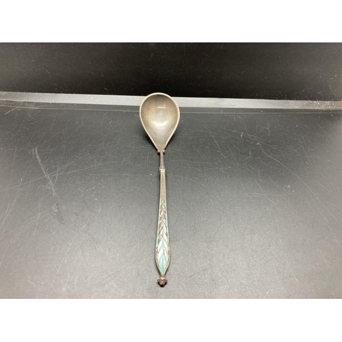 45 - A vintage 925 silver and green enamel spoon - approx. gross weight 32 grams and 15cm long