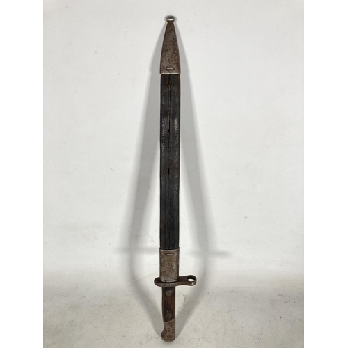 83 - A Spanish Artilleria Mauser bayonet, circa 1913 - blade approx. 39.5cm long