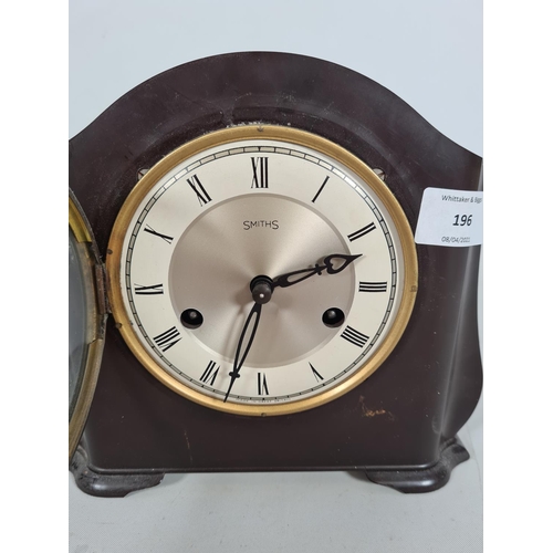 196 - An 1930s Smiths of Enfield bakelite cases chiming mantel clock - approx. 19cm high x 21cm wide x 10c... 