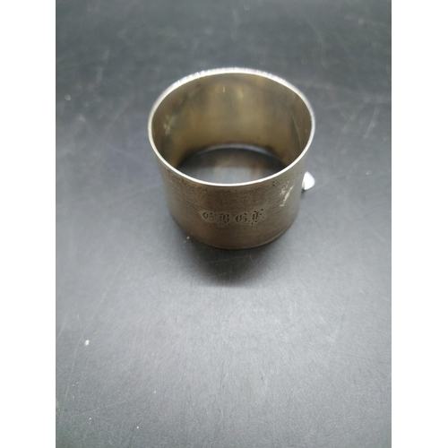 123 - Four items, one hallmarked Birmingham silver napkin ring dated 1919 - approx. gross weight 28 grams,... 