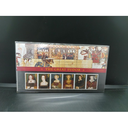 134 - A large collection of Royal Mint first day covers to include single European market, Christmas 1992,... 