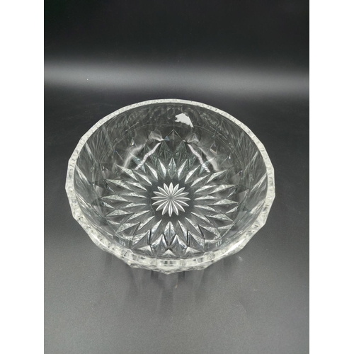 87 - A Val St. Lambert clear glass bowl - approx. 20.5cm diameter x 7.5cm high