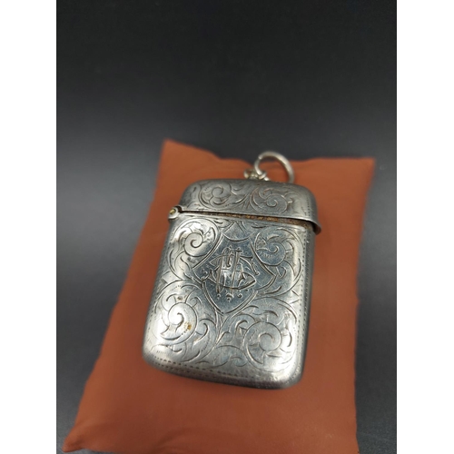 166 - A Victorian hallmarked Birmingham silver vesta case, dated 1893 - approx. gross weight 23 grams and ... 