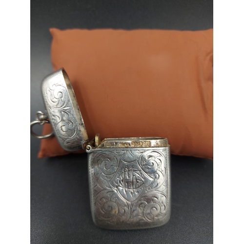 166 - A Victorian hallmarked Birmingham silver vesta case, dated 1893 - approx. gross weight 23 grams and ... 