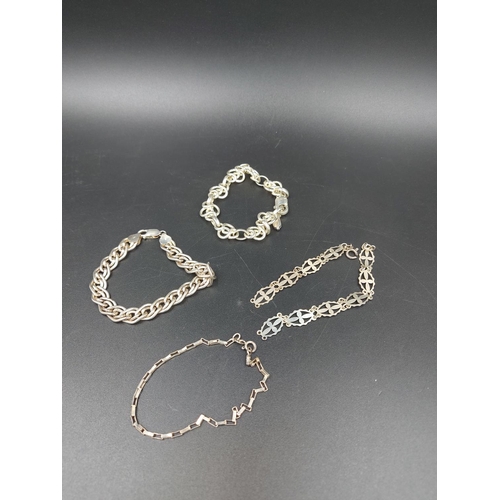 170 - A large selection of silver jewellery to include Italian 925 silver necklace, 925 silver charm brace... 