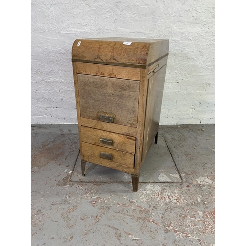 Lot 439       