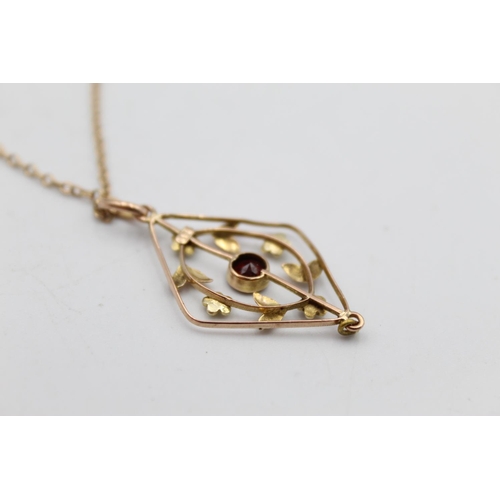 118 - A 9ct gold garnet and seed pearl drop pendant necklace - approx. gross weight 4.4 grams