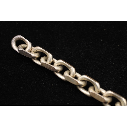 126 - A 925 sterling silver heavy open link design bracelet - approx. gross weight 33 grams and 21cm long