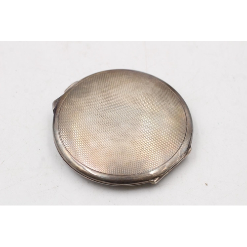 150 - A hallmarked Birmingham silver ladies vanity compact by S. Blanckensee & Son Ltd, dated 1933 - appro... 