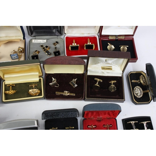 167 - Twenty boxed pairs of vintage gents cufflinks to include Wedgwood, Stubbs, Stratton, gold tone etc.